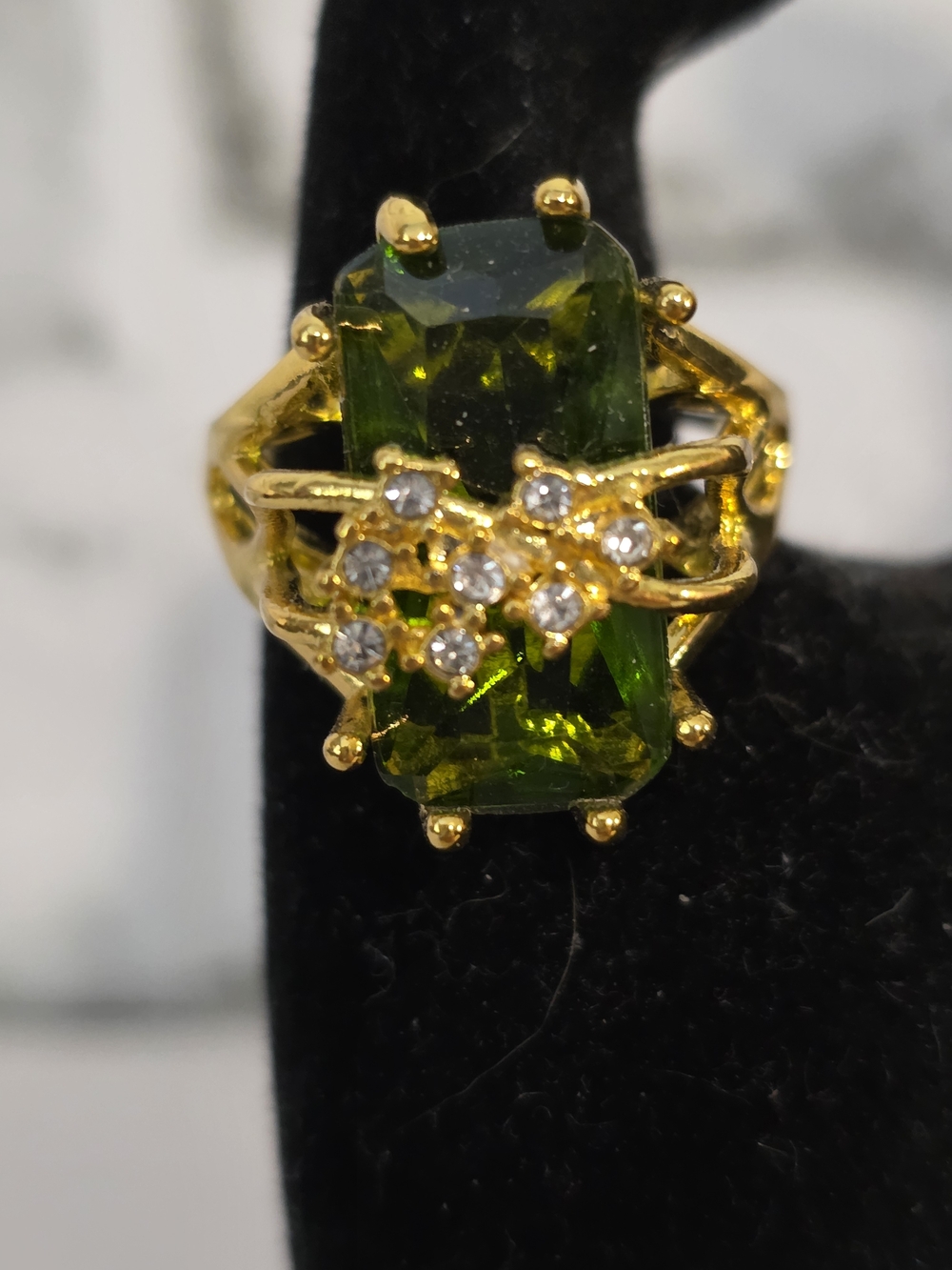Gold-Plated Green Gemstone Ring with Clear Accents